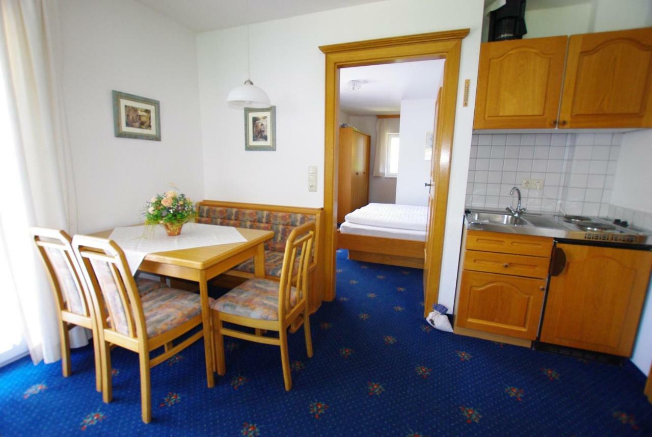Hotel-Pension Heike Kitzbühel Exterior foto